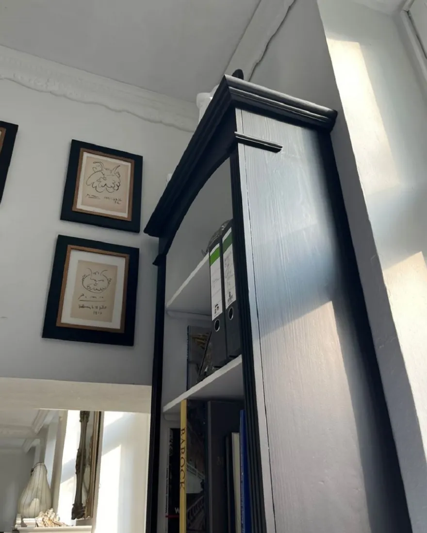 Casa Padrino Landhausstil Bücherschrank Schwarz / Weiß H. 280 cm - Landhausstil Möbel