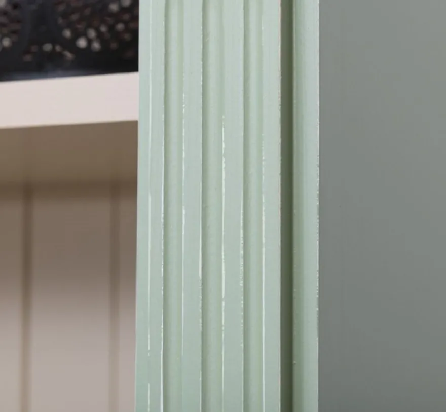 Casa Padrino Landhausstil Bücherschrank Grün / Grau 120 x 39 x H. 197 cm - Massivholz Schrank - Wohnzimmerschrank - Büroschrank - Landhausstil Möbel