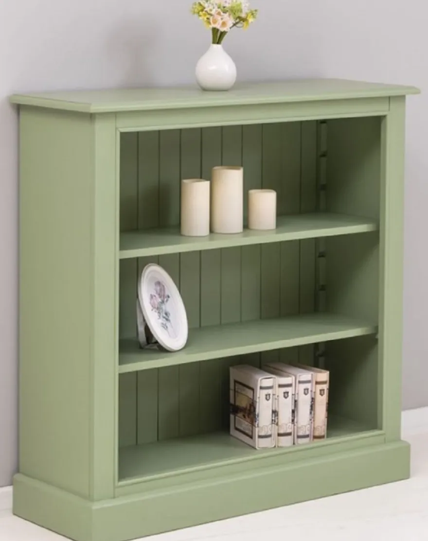 Casa Padrino Landhausstil Bücherschrank Grün 102 x 35 x H. 102 cm - Massivholz Schrank - Regalschrank - Wohnzimmerschrank - Büroschrank - Landhausstil Möbel - Landhausstil Einrichtung