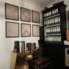 Casa Padrino Landhausstil Bücherschrank mit Leiter Schwarz / Weiß H. 260 cm - Landhausstil Möbel