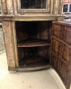 Casa Padrino Landhausstil Eckschrank Vintage Handbemalt 95 x 65 x H. 200 cm - Massivholz Schrank mit 2 Türen - Küchenschrank - Landhausstil Möbel Schrank Ecke