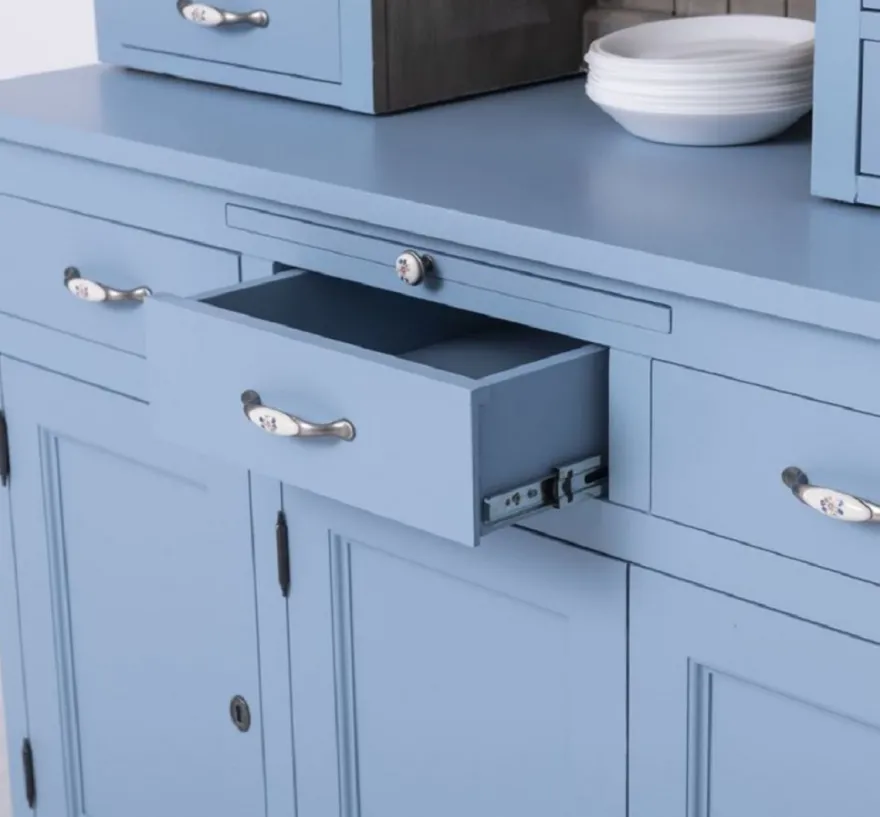 Casa Padrino Landhausstil Esszimmerschrank Hellblau / Grau 137 x 50 x H. 197 cm - Massivholz Küchenschrank - Esszimmer Möbel im Landhausstil - Landhausstil Esszimmer Einrichtung