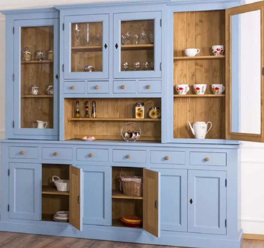 Casa Padrino Landhausstil Esszimmerschrank Hellblau / Naturfarben 245 x 47 x H. 225 cm - Massivholz Küchenschrank - Esszimmer Möbel im Landhausstil - Landhausstil Esszimmer Einrichtung