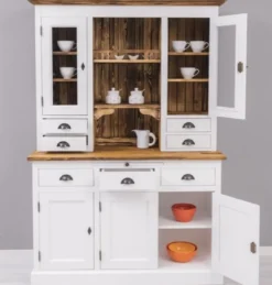 Casa Padrino Landhausstil Esszimmerschrank Weiß / Braun 137 x 50 x H. 197 cm - Massivholz Küchenschrank - Esszimmer Möbel im Landhausstil - Landhausstil Esszimmer Einrichtung