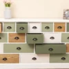 Casa Padrino Landhausstil Kommode Weiß / Grün / Naturfarben 180 x 48 x H. 95 cm - Massivholz Schrank mit 19 Schubladen - Landhausstil Möbel - Möbel im Landhausstil - Landhausstil Einrichtung