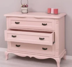 Casa Padrino Landhausstil Kommode Rosa 110 x 48 x H. 89 cm - Massivholz Schrank mit 3 Schubladen - Landhausstil Schlafzimmer Möbel - Möbel im Landhausstil - Landhausstil Einrichtung