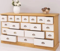 Casa Padrino Landhausstil Kommode Naturfarben / Weiß 180 x 48 x H. 95 cm - Massivholz Schrank mit 19 Schubladen - Landhausstil Möbel - Möbel im Landhausstil - Landhausstil Einrichtung