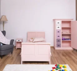 Casa Padrino Landhausstil Massivholz Kinderzimmer Möbel Set Rosa / Weiß / Lila - 1 Einzelbett & 1 Kleiderschrank & 1 Nachttisch - Landhausstil Möbel