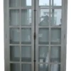 Casa Padrino Landhausstil Vitrine Antik Weiß / Naturfarben 136 x 43 x H. 222 cm - Vitrinenschrank mit 2 Glastüren