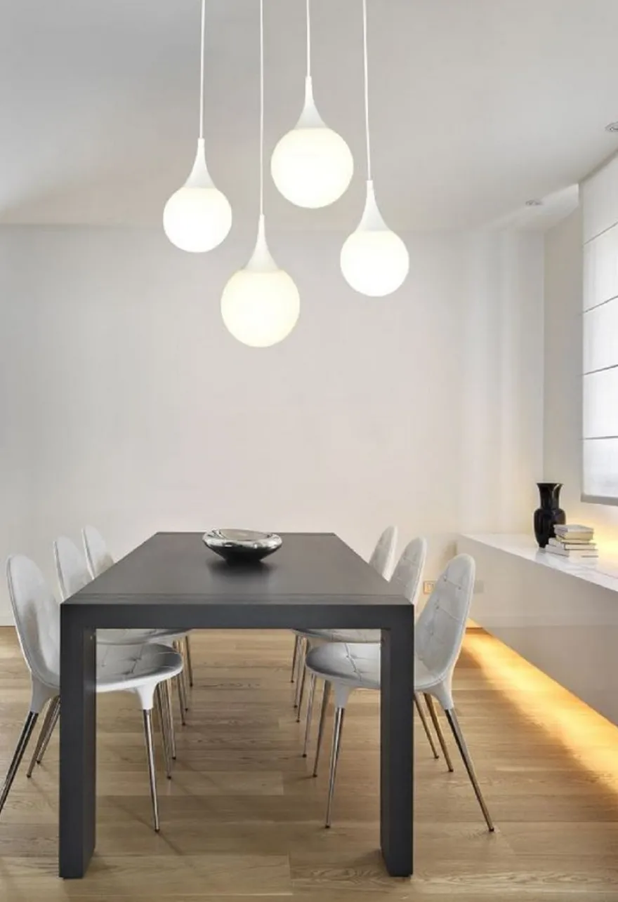 Casa Padrino LED Hängeleuchte Silber / Weiß Ø 52,5 x H. 150 cm - Hängelampe mit Mattglas Lampenschirmen