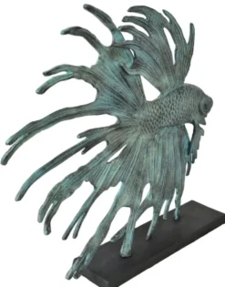 Casa Padrino Luxus Aluminium Deko Skulptur siamesischer Kampffisch Türkis / Schwarz 55 x 11,5 x H. 52,5 cm - Aluminium Deko Figur mit Holzsockel - Wohnzimmer Deko - Schreibtisch Deko