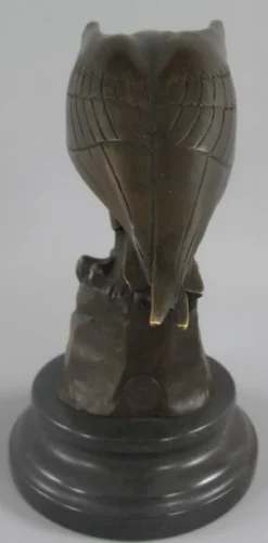 Casa Padrino Luxus Art Deco Bronze Figur Adler auf Felsen mit Marmorsockel Bronze / Gold / Schwarz 12 x 22 x H. 21 cm - Bronze Skulptur - Deko Figur - Deko Accessoires