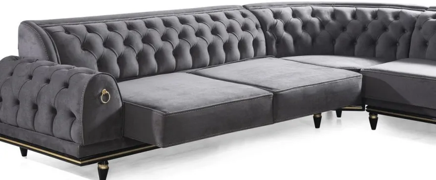 Casa Padrino Luxus Art Deco Chesterfield Wohnzimmer Set Grau / Schwarz / Gold - 1 Ecksofa mit Kissen & 1 Couchtisch - Edle Wohnzimmer Möbel - Luxus Qualität