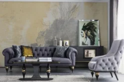 Casa Padrino Luxus Art Deco Chesterfield Sessel Hellgrau / Schwarz / Messingfarben 80 x 95 x H. 100 cm - Wohnzimmer Möbel