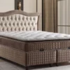 Casa Padrino Luxus Art Deco Doppelbett Creme / Braun - Verschiedene Größen - Massivholz Bett mit Kopfteil und Matratze - Schlafzimmer Möbel - Hotel Möbel - Luxus Möbel - Luxus Einrichtung