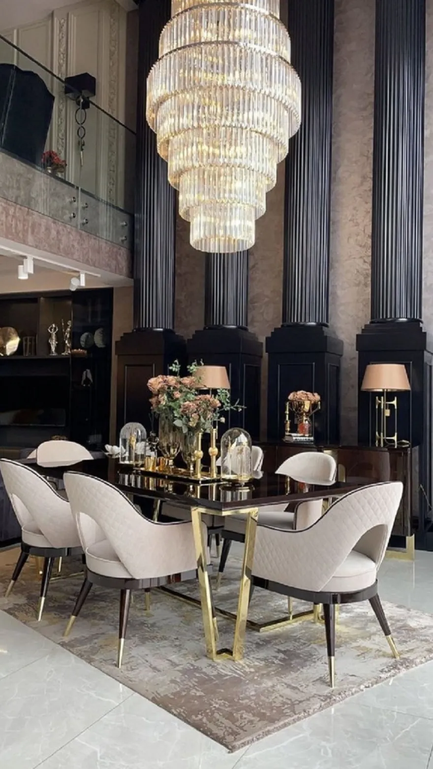 Casa Padrino Luxus Art Deco Esszimmerstuhl 8er Set Beige / Dunkelbraun / Gold 58 x 65 x H. 90 cm - Art Deco Esszimmer & Restaurant Möbel - Luxus Qualität