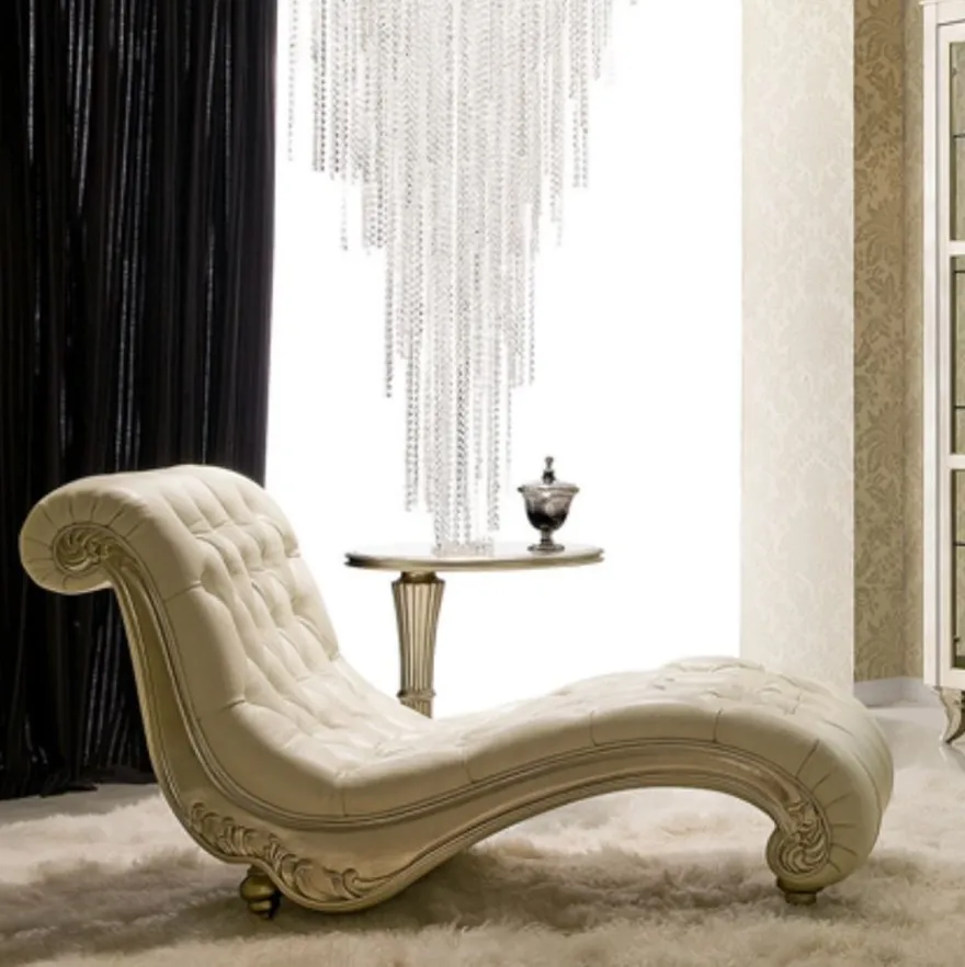Casa Padrino Luxus Art Deco Liegesessel Beige / Silber 156 x 70 x H. 88 cm - Edle Massivholz Chaiselongue mit Velourstoff - Art Deco Wohnzimmer Möbel