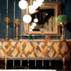 Casa Padrino Luxus Art Deco Möbel Set Mehrfarbig / Braun / Grau / Gold - 1 Luxus Art Deco Sideboard mit 4 Türen & 1 Luxus Art Deco Spiegel - Luxus Art Deco Möbel