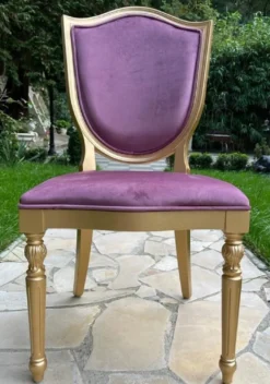Casa Padrino Luxus Art Deco Samt Esszimmer Stuhl Lila / Gold - Art Deco Massivholz Stuhl - Art Deco Esszimmer Möbel - Art Deco Möbel - Art Deco Einrichtung - Luxus Möbel im Art Deco Stil