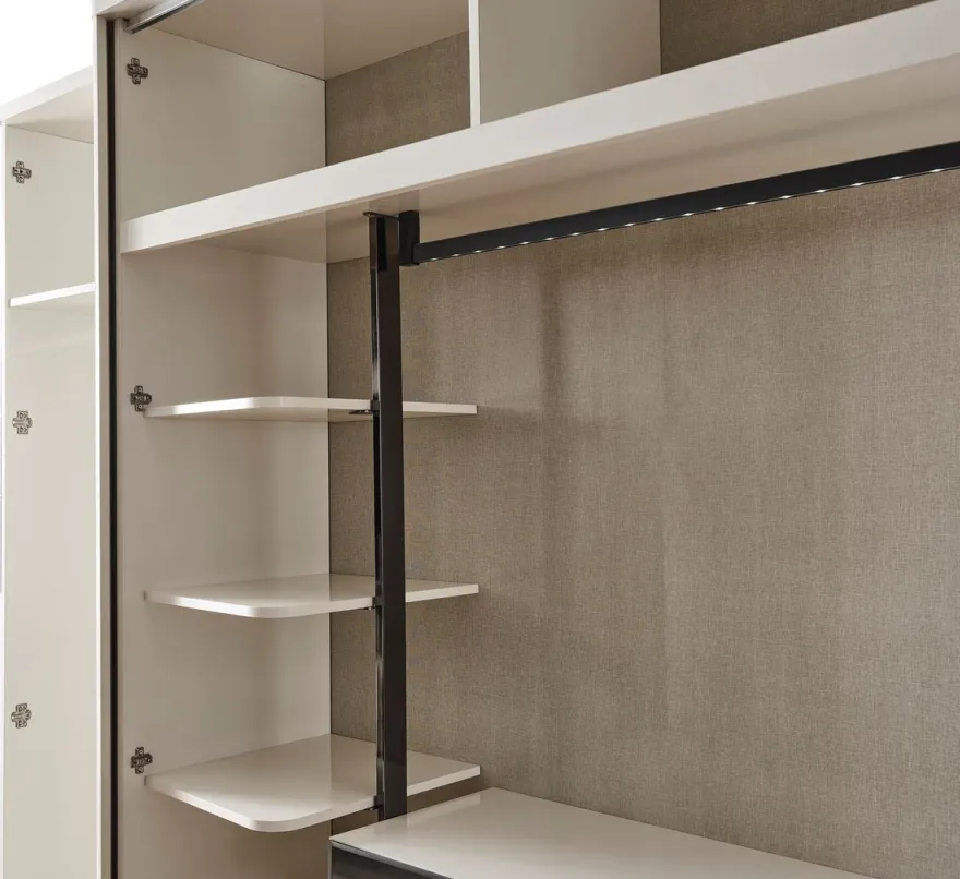 Casa Padrino Luxus Art Deco Schlafzimmerschrank Weiß / Bronze 280 x 60 x H. 229 cm - Verspiegelter Kleiderschrank mit 4 Türen - Schlafzimmer Möbel - Art Deco Möbel - Luxus Möbel - Luxus Einrichtung