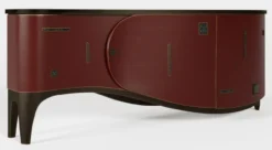 Casa Padrino Luxus Art Deco Sideboard Rot / Schwarz / Messing 195 x 55 x H. 75 cm - Edler Massivholz Schrank - Art Deco Möbel - Hotel Möbel - Luxus Möbel