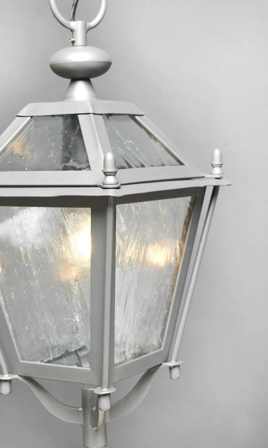 Casa Padrino Luxus Außen Hängeleuchte Laterne Grau B. 25 x H. 45 cm - Handgefertigte Laterne aus Schmiedeeisen - Luxus Kollektion - Edel & Prunkvoll