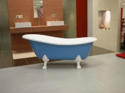 Casa Padrino Luxus Badewanne Jugendstil Roma Hellblau/Weiß 147cm - Freistehende Wanne mit Barock-Füßen