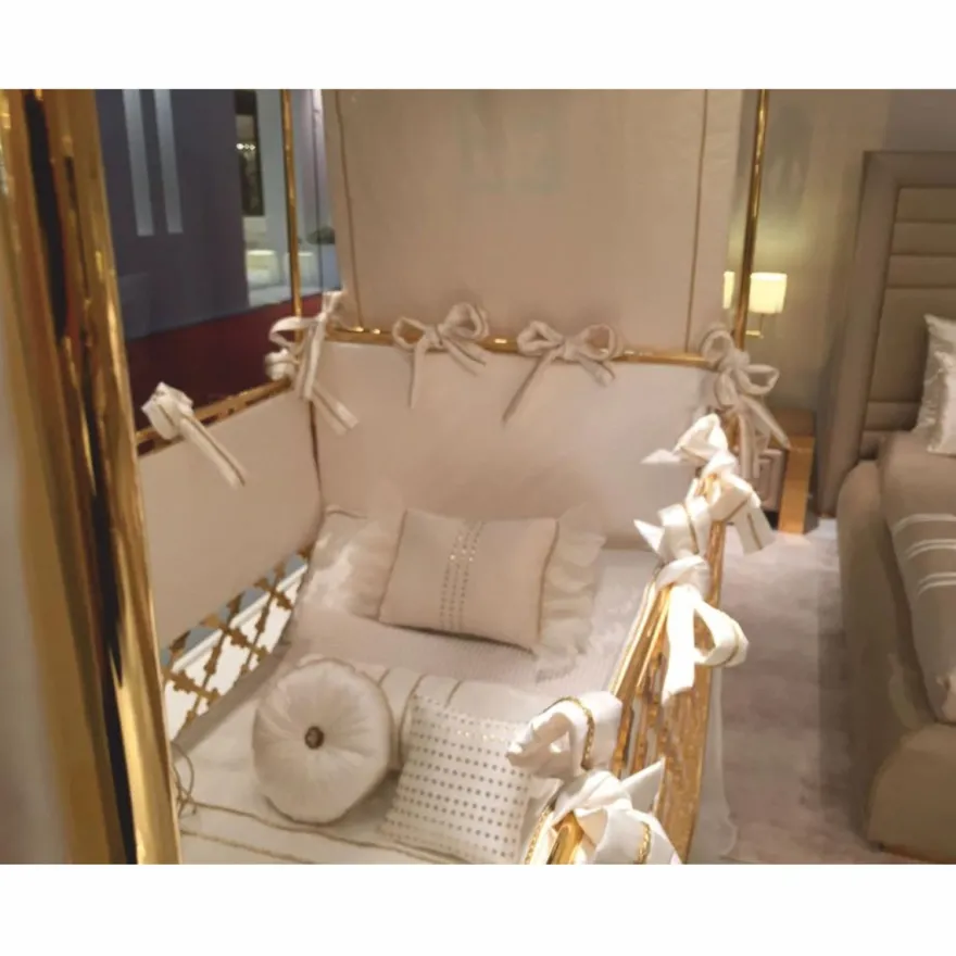 Casa Padrino Luxus Barock Babybett mit Krone Gold 150 x 80 x H. 245 cm - Made in Italy
