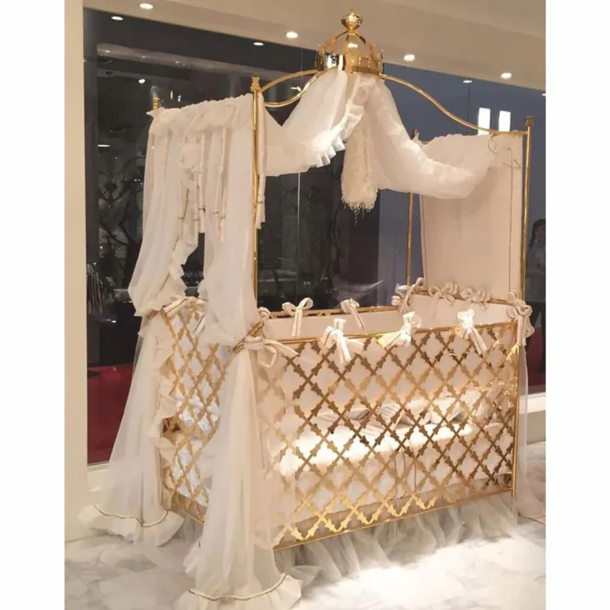 Casa Padrino Luxus Barock Babybett mit Krone Gold 150 x 80 x H. 245 cm - Made in Italy