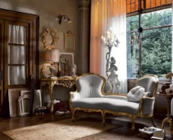 Casa Padrino Luxus Barock Beistelltisch Antik Gold - Prunkvoller Barockstil 3-Bein Massivholz Tisch - Luxus Möbel im Barockstil - Barock Möbel - Luxus Qualität - Made in Italy