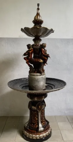 Casa Padrino Luxus Barock Bronze Springbrunnen Bronze / Gold Ø 110 x H. 244 cm - Prunkvoller Barock Bronze Gartenbrunnen - Barockstil Gartendeko Bronze Brunnen - Barock Garten Deko Accessoires