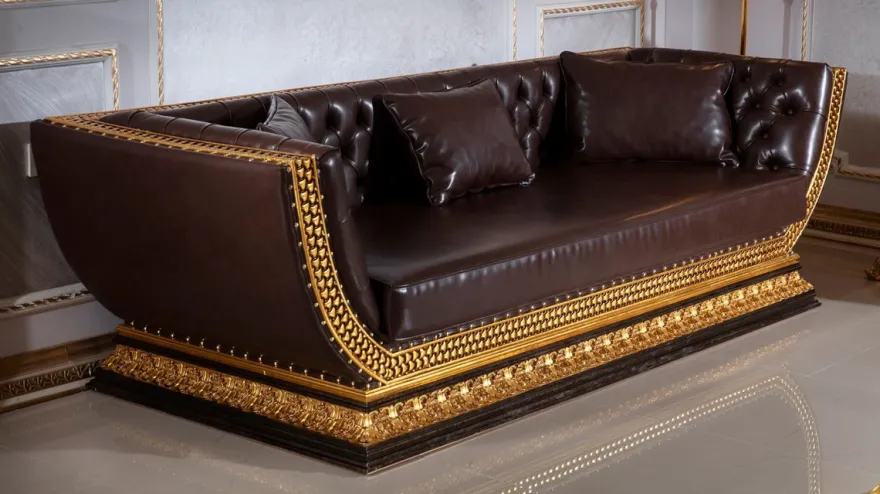 Casa Padrino Luxus Barock Chesterfield Sofa Dunkelbraun / Gold - Prunkvolles Wohnzimmer Sofa mit edlem Kunstleder - Barock Chesterfield Wohnzimmer Möbel