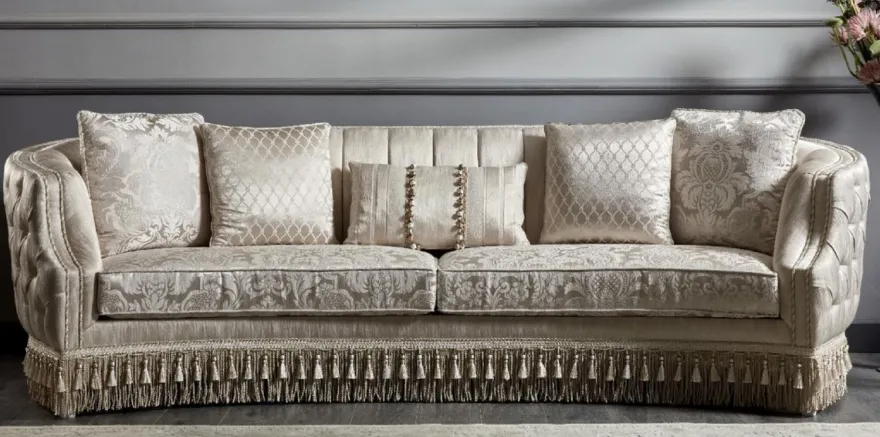 Casa Padrino Luxus Barock Chesterfield Sofa Gold - Prunkvolles Wohnzimmer Sofa - Barockstil Wohnzimmer Möbel - Luxus Möbel im Barockstil - Barock Einrichtung - Edel & Prunkvoll