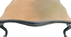 Casa Padrino Luxus Barock Couchtisch Gold / Silber - Quadratischer Massivholz Wohnzimmertisch im Barockstil - Luxus Wohnzimmer Möbel im Barockstil - Barock Möbel - Edel & Prunkvoll