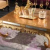 Casa Padrino Luxus Barock Couchtisch Gold 128 x 128 x H. 48 cm - Edler Massivholz Wohnzimmertisch mit Glasplatte und Spiegelglas - Luxus Qualität