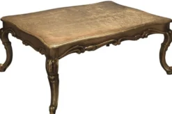 Casa Padrino Luxus Barock Couchtisch Antik Gold 100 x 90 x H. 45 cm - Antik Stil Wohnzimmertisch - Barockstil Möbel