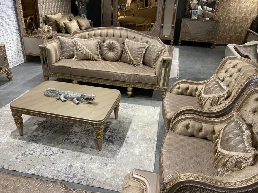 Casa Padrino Luxus Barock Couchtisch Gold / Grau / Gold - Prunkvoller Wohnzimmertisch im Barockstil - Barockstil Wohnzimmer Möbel - Barock Einrichtung - Barock Möbel - Luxus Möbel im Barockstil