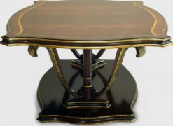 Casa Padrino Luxus Barock Couchtisch Braun / Gold 130 x 90 x H. 44 cm - Mahagoni Wohnzimmertisch mit dekorativen handgeschnitzten Federn - Edle Barockstil Wohnzimmer Möbel