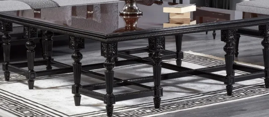 Casa Padrino Luxus Barock Couchtisch Dunkelbraun / Schwarz - Quadratischer Massivholz Wohnzimmertisch im Barockstil - Luxus Wohnzimmer Möbel im Barockstil - Barock Möbel - Edel & Prunkvoll