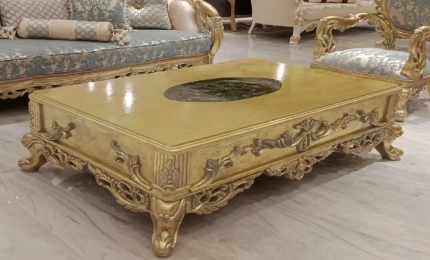 Casa Padrino Luxus Barock Couchtisch Gold - Prunkvoller Massivholz Wohnzimmertisch im Barockstil - Barock Wohnzimmer Möbel - Edel & Prunkvoll