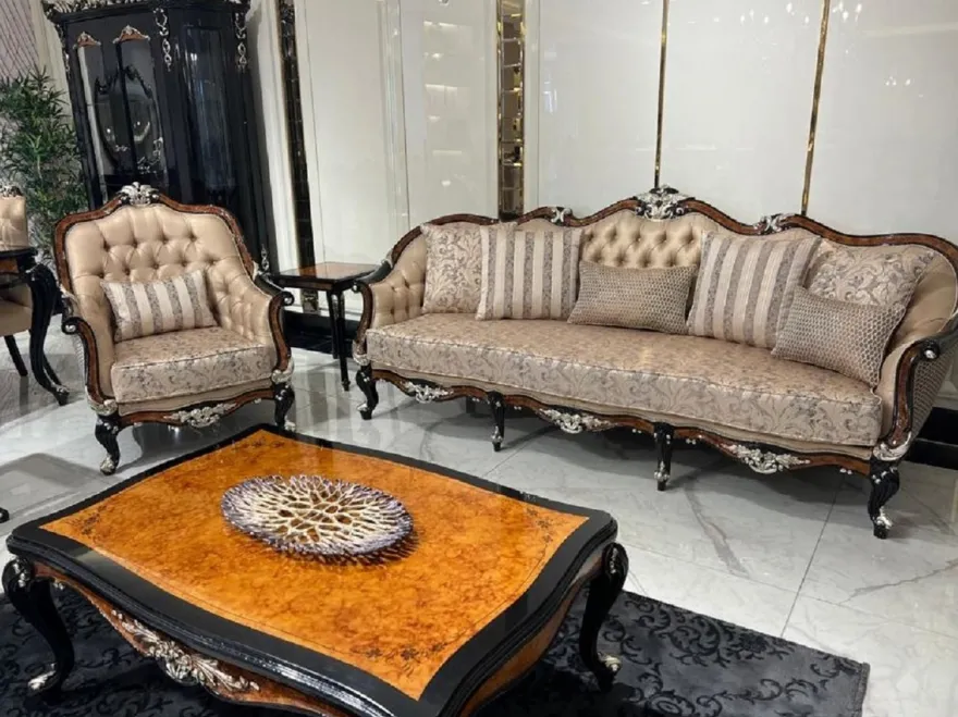 Casa Padrino Luxus Barock Couchtisch Braun / Schwarz / Silber - Handgefertigter Massivholz Wohnzimmertisch im Barockstil - Luxus Wohnzimmer Möbel im Barockstil - Barock Möbel - Edel & Prunkvoll