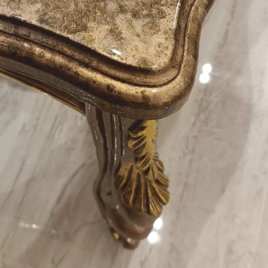 Casa Padrino Luxus Barock Couchtisch Grau / Gold 123 cm - Barockstil Wohnzimmer Möbel