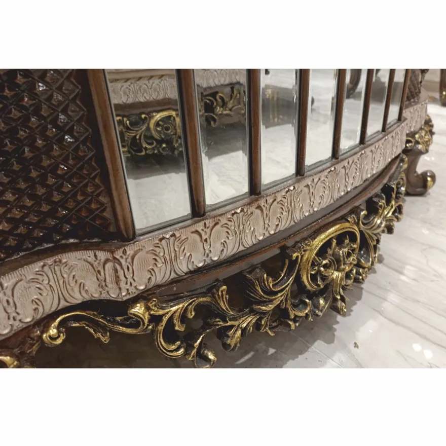 Casa Padrino Luxus Barock Couchtisch Beige / Braun / Gold 125 cm - Barockstil Wohnzimmer Möbel