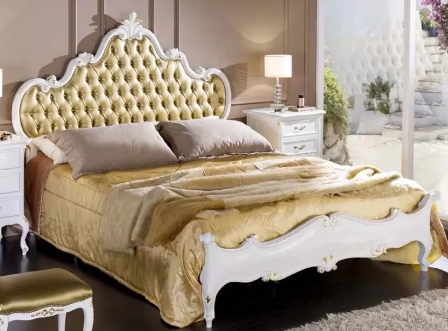 Casa Padrino Luxus Barock Doppelbett Gold / Weiß - Prunkvolles Massivholz Bett - Barock Schlafzimmer Möbel - Luxus Qualität - Made in Italy