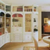 Casa Padrino Luxus Barock Eckschrank Weiß / Mehrfarbig / Gold - Handgefertigter Wohnzimmer Schrank im Barockstil - Barock Wohnzimmer Möbel - Erstklassische Qualität - Made in Italy