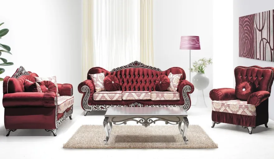 Casa Padrino Luxus Barock 2er Sofa Bordeauxrot / Creme / Silber - Prunkvolles Wohnzimmer Sofa mit Muster und Glitzersteinen - Wohnzimmer Möbel im Barockstil - Barock Möbel - Edel & Prunkvoll