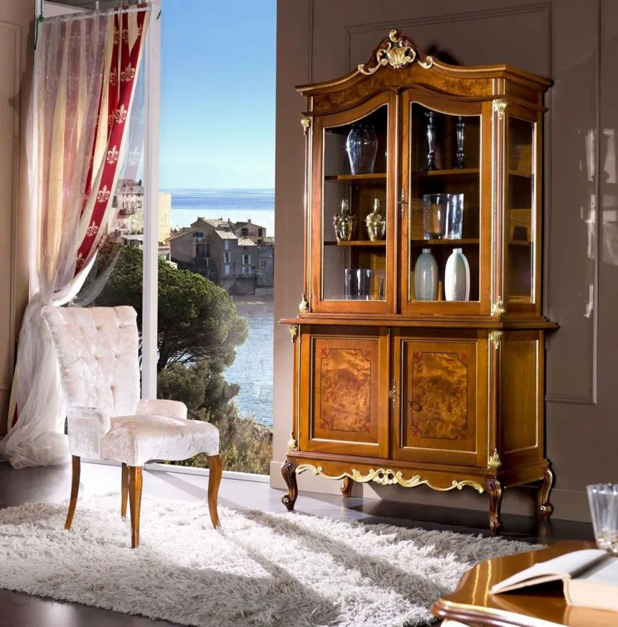 Casa Padrino Luxus Barock Esszimmer Stuhl mit Armlehnen Weiß / Braun - Handgefertigter Barockstil Stuhl - Barock Esszimmer Möbel - Luxus Qualität - Made in Italy
