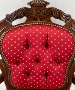 Casa Padrino Luxus Barock Esszimmerstuhl mit Armlehnen Bordeauxrot / Gold / Braun - Prunkvoller Stuhl mit elegantem Muster - Barock Esszimmer Möbel - Luxus Qualität - Made in Italy