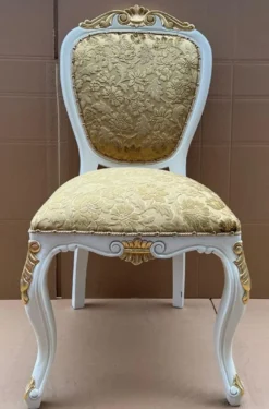 Casa Padrino Luxus Barock Esszimmer Stuhl mit elegantem Muster Gold / Weiß / Gold - Esszimmer Möbel im Barockstil - Luxus Möbel im Barockstil - Barock Möbel - Barock Interior