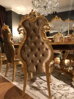 Casa Padrino Luxus Barock Esszimmer Set Braun / Antik Gold - 1 Esstisch & 8 Esszimmerstühle - Esszimmer Möbel im Barockstil - Edel & Prunkvoll